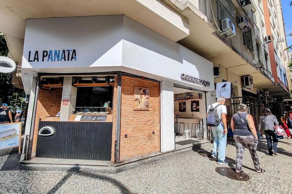 Plaza Copacabana - Conforto e Praia.