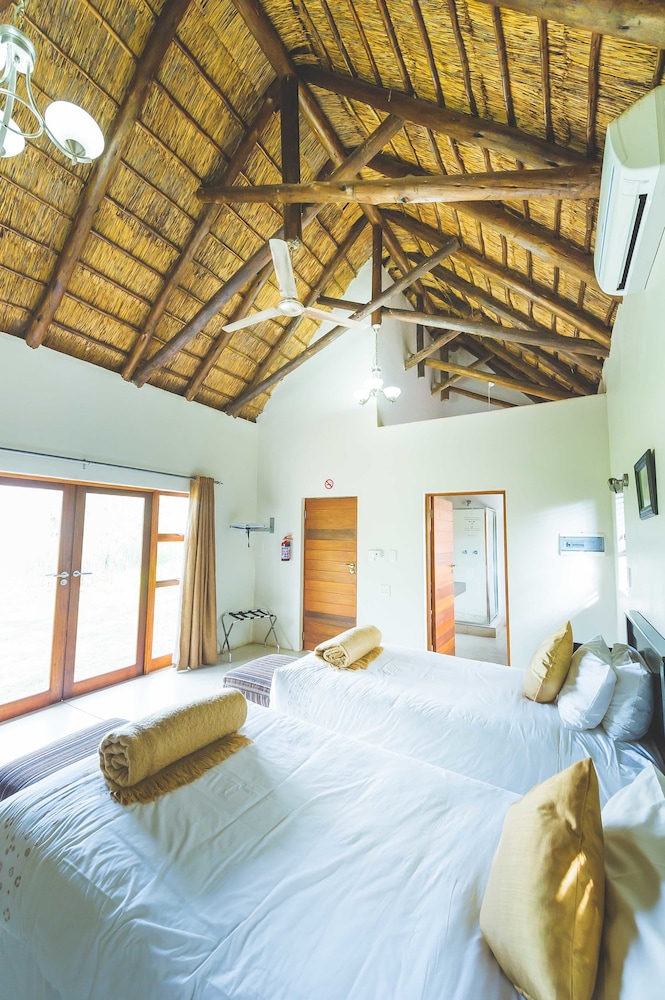 Deruxa Cottages