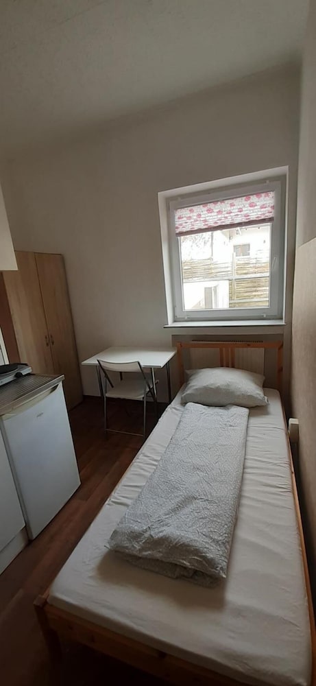 2-Rent Group Hostel Apartments EVE74