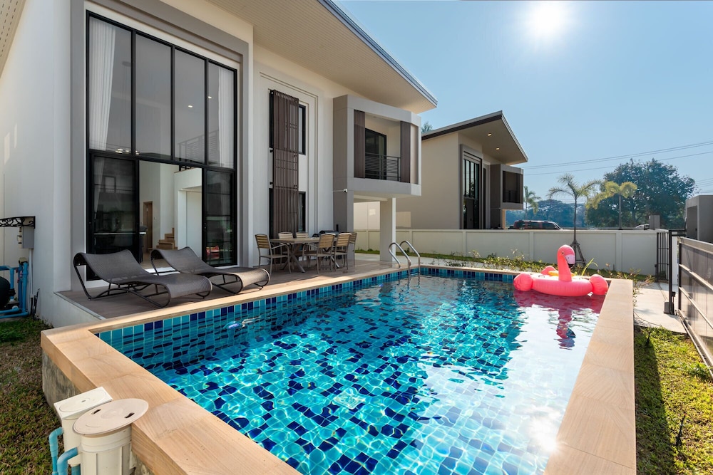 Kanna Pool Villa