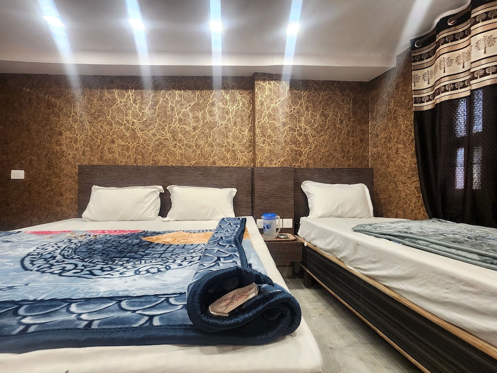 Hotel The Divine