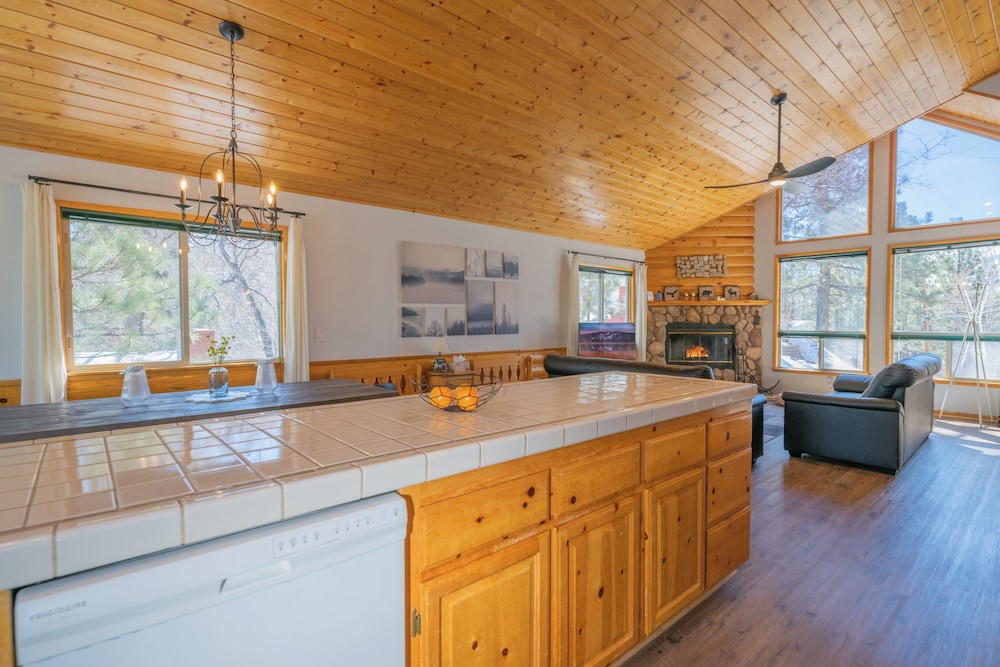 Moonridge Treehouse view 5