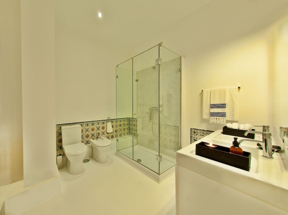 Baixa Apartments by linc