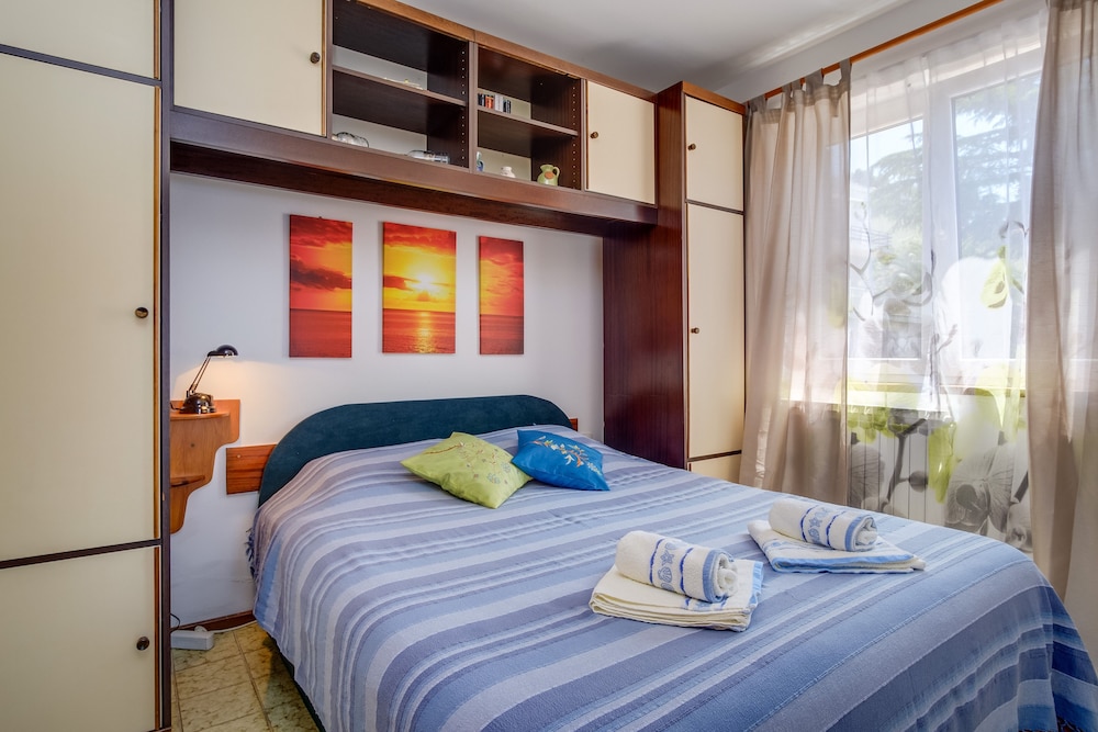 An Apartment Kamelia view 3