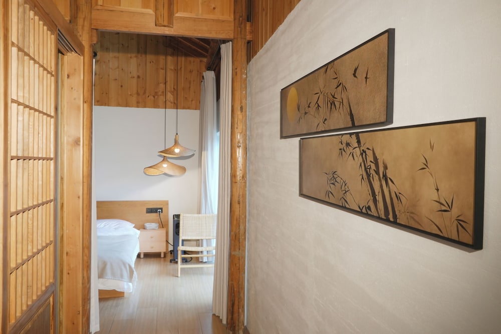 Chunqiu Banshan Leisure Resort