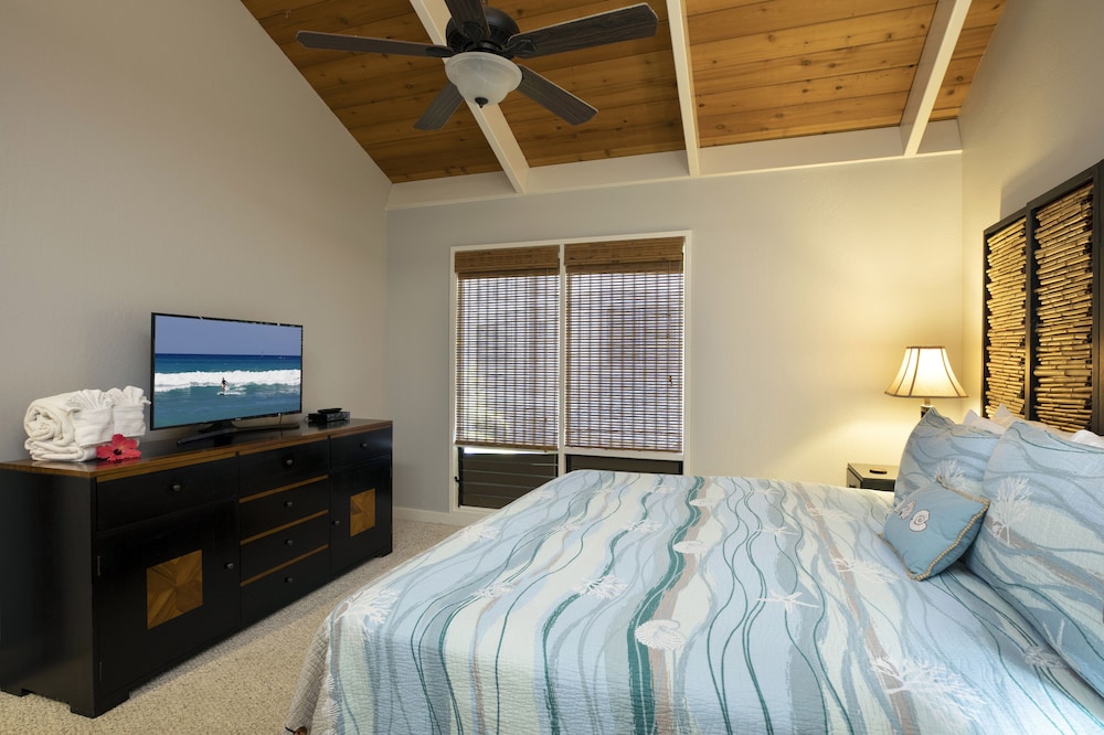 Konaloa Unimpeded Views of the Ocean