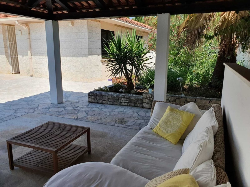 Supetar Vacations - Beautiful Villa With Breathtaking Views - Property Image 1