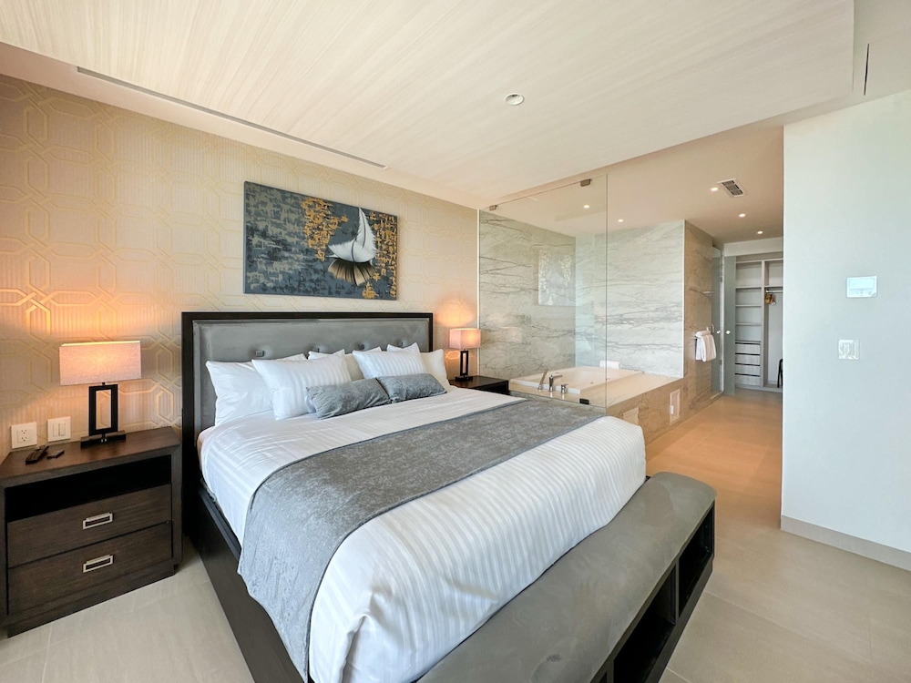 Brand New 6 Bedroom Penthouse