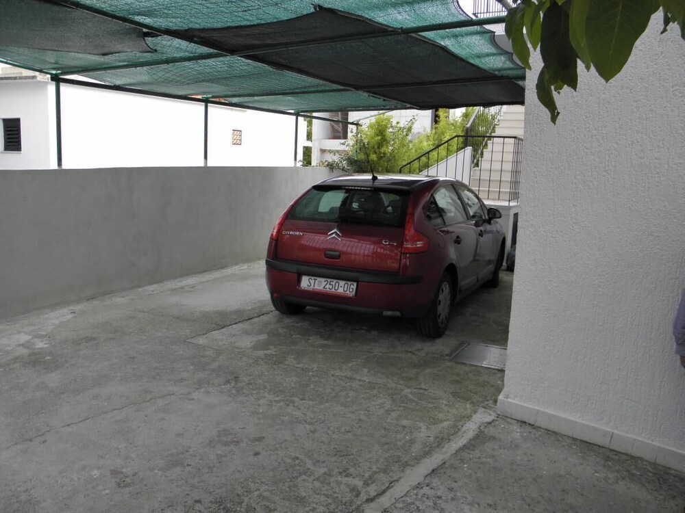 Photo 32