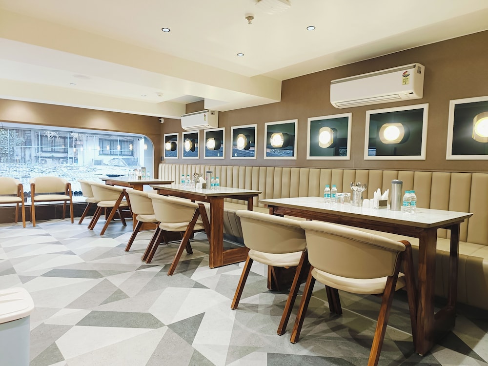 Hotel Maskan Surat