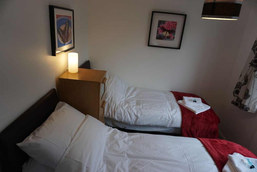 Holt Apartment