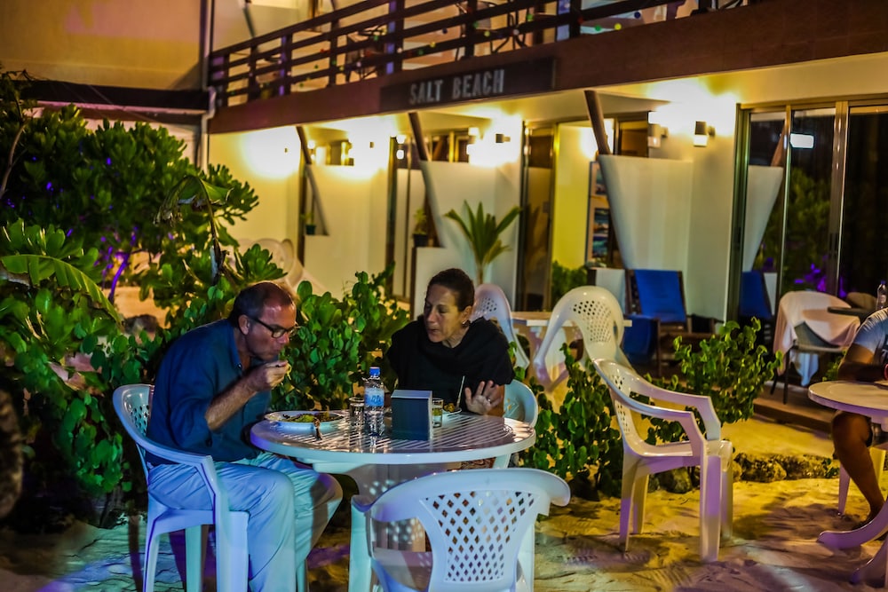 Salt Beach Hotel
