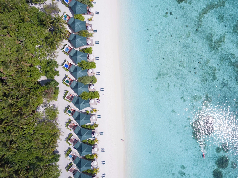 Meeru Maldives Resort Island 5