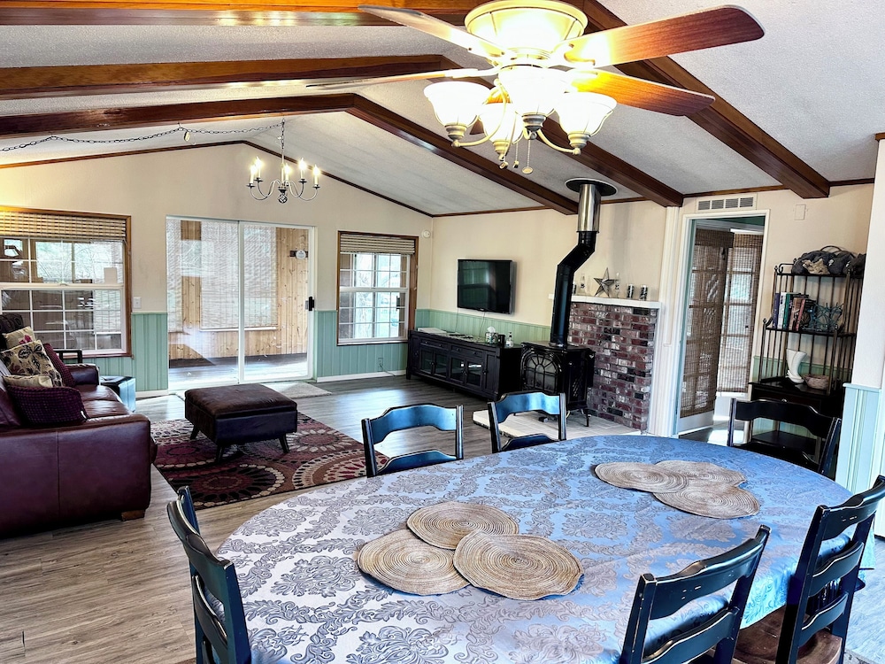 Deer Harbor Cottages