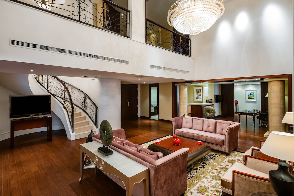 Yantai Vacations - Crowne Plaza Yantai Seaview, an IHG Hotel - Property Image 4