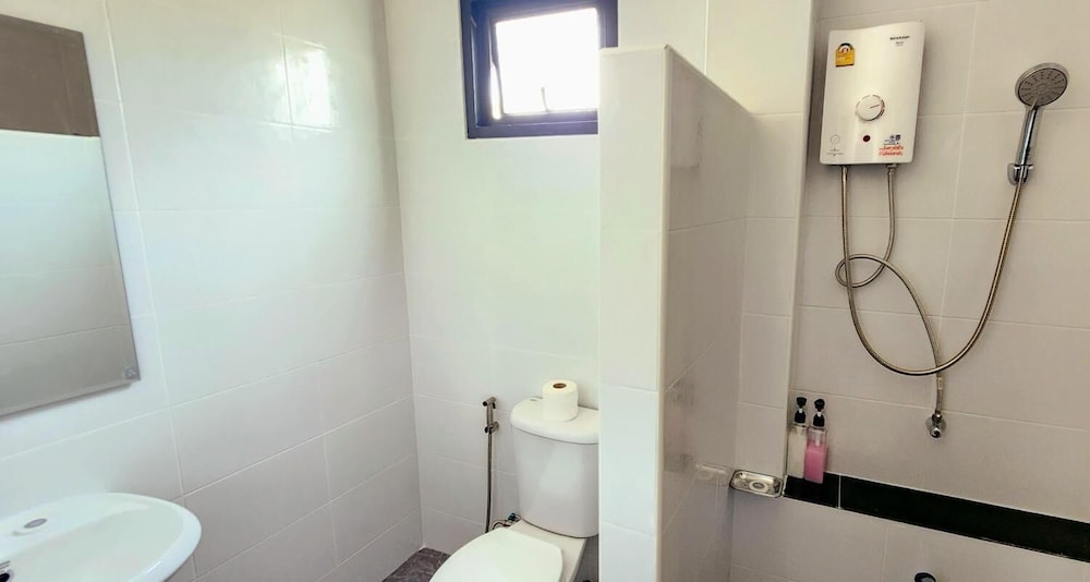 SRE Mae Sot - Entire Villa