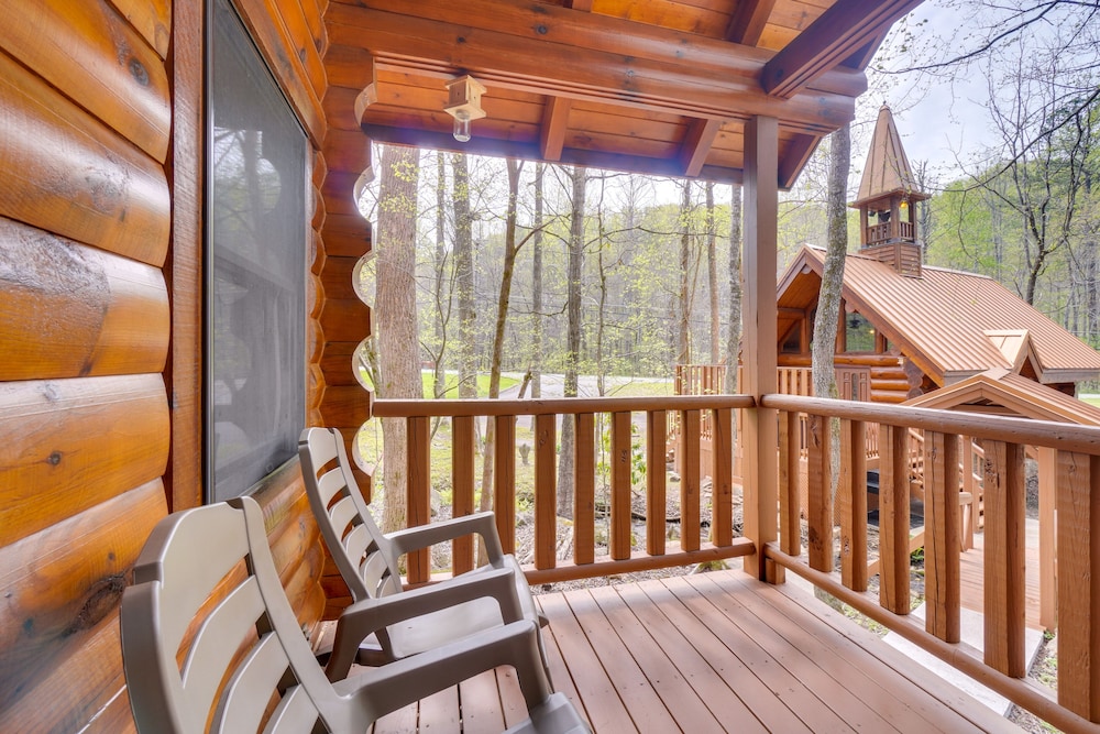 Private Hot Tub: Lovely Cabin in Gatlinburg! view 5