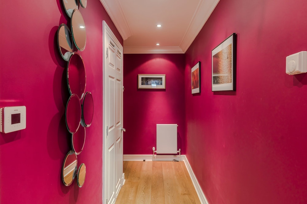 Charter Luxe - Covent Garden - By Frankie Says