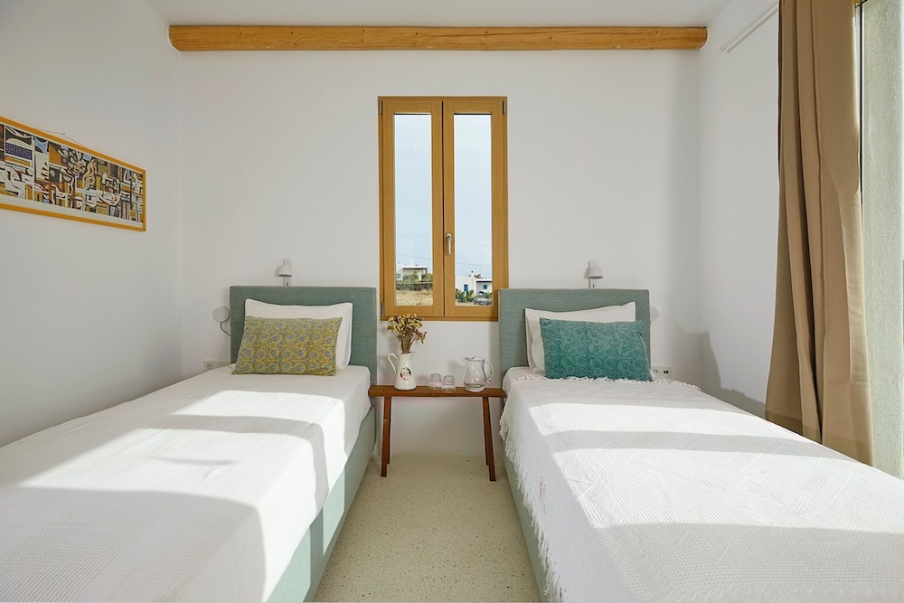 Luxury Villa Libra - Allparos Villas