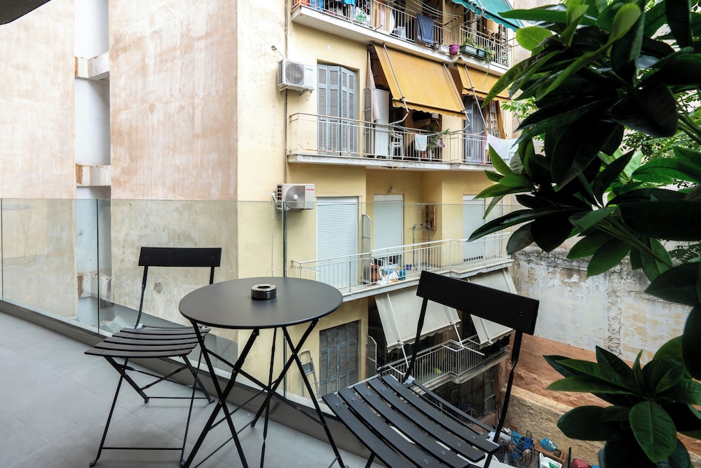 Silk Athens Urban Collection