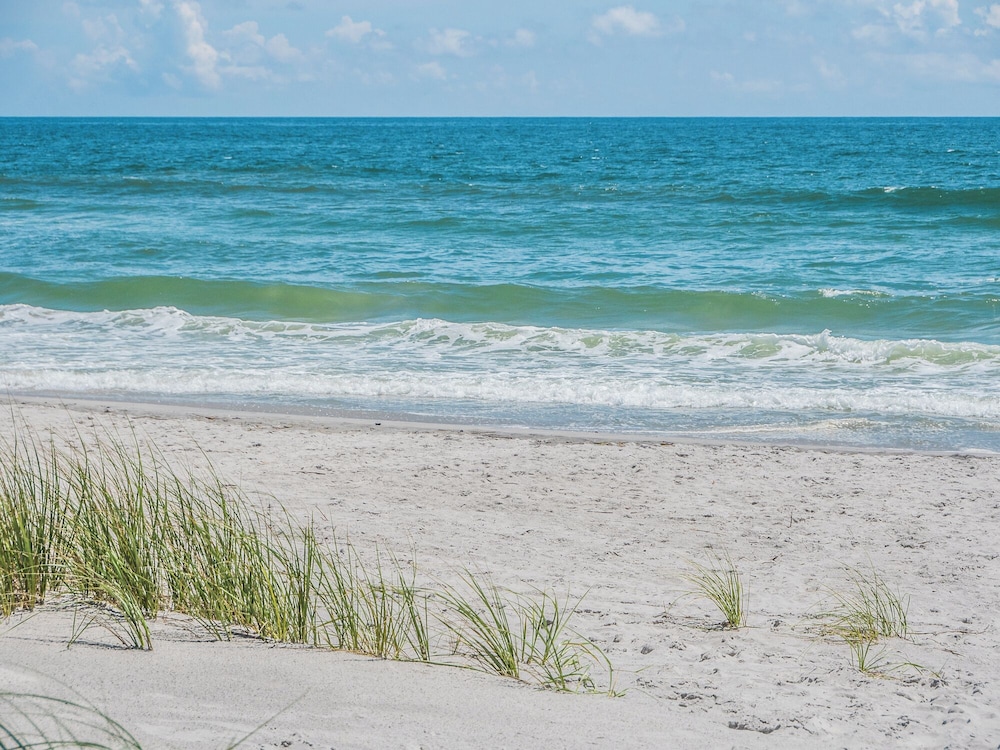 Sea Ya Beaches by Topsail Realty