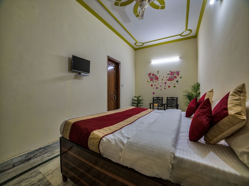 OYO 14246 Onella Rooms