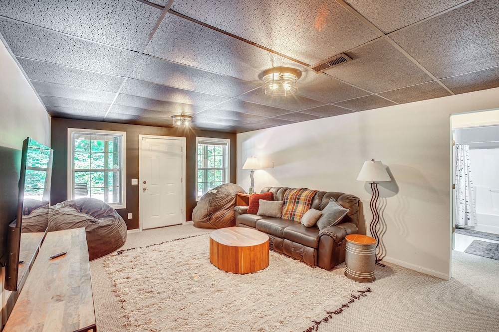 Lakefront Home w/ Deck, Near Mammoth Cave Park! view 4