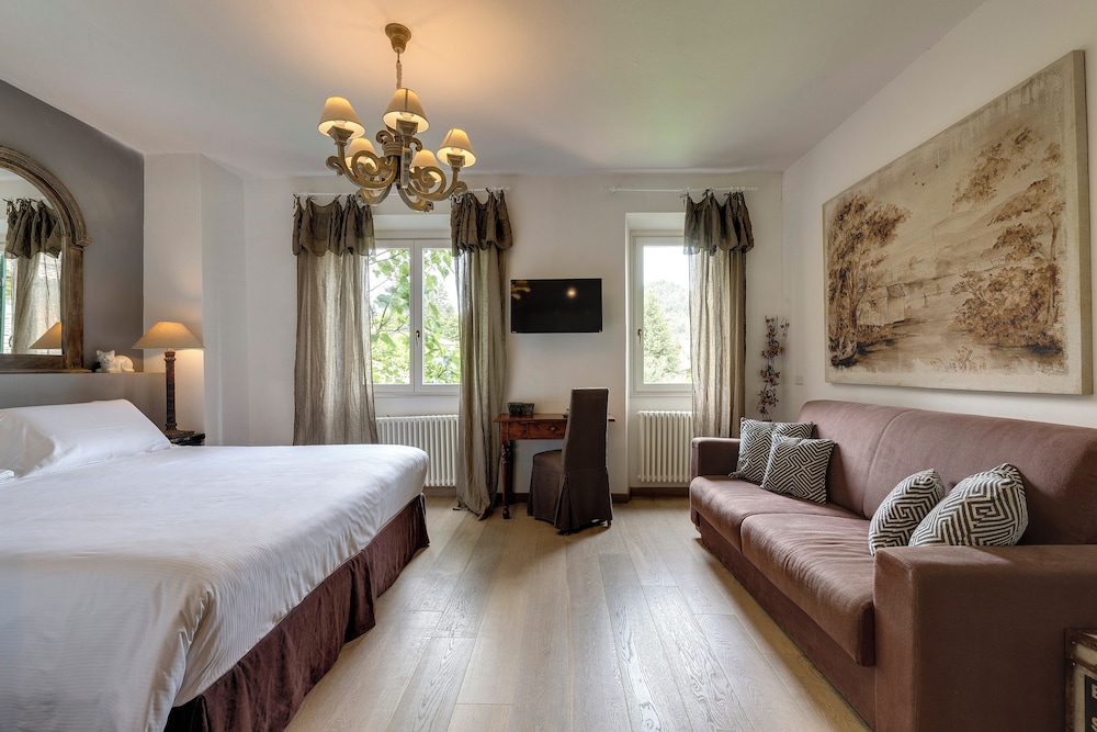 Entire Hilltop Villa With Private Pool In Palazzuolo Sul Senio