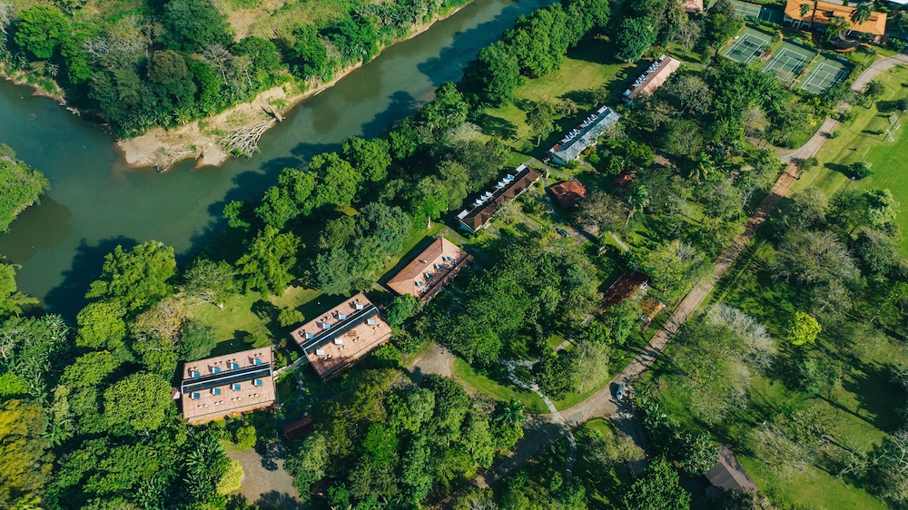 Hotel Tilajari Hotel Resort - Image 1