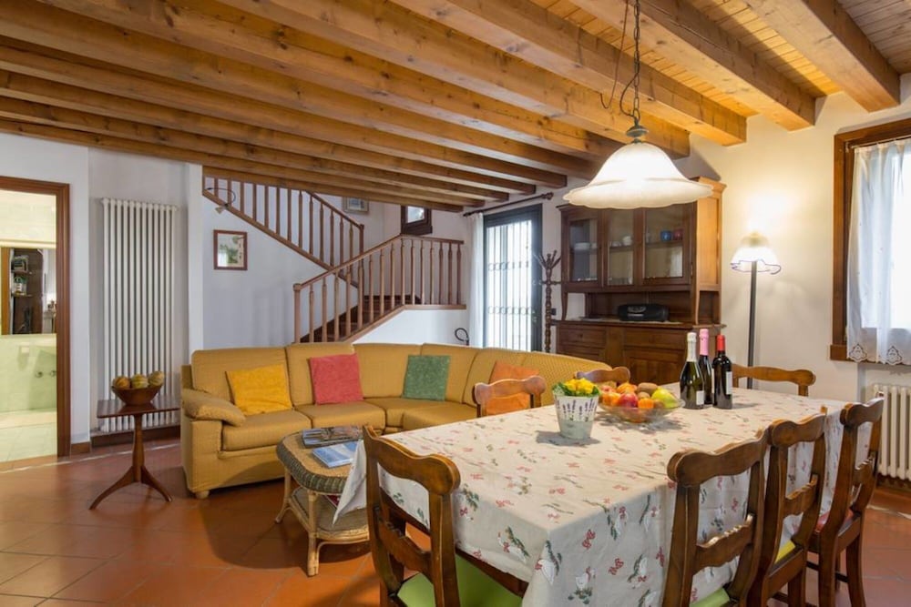 The Mulberries Three Bedroom and two Bathroom Apartment view 2