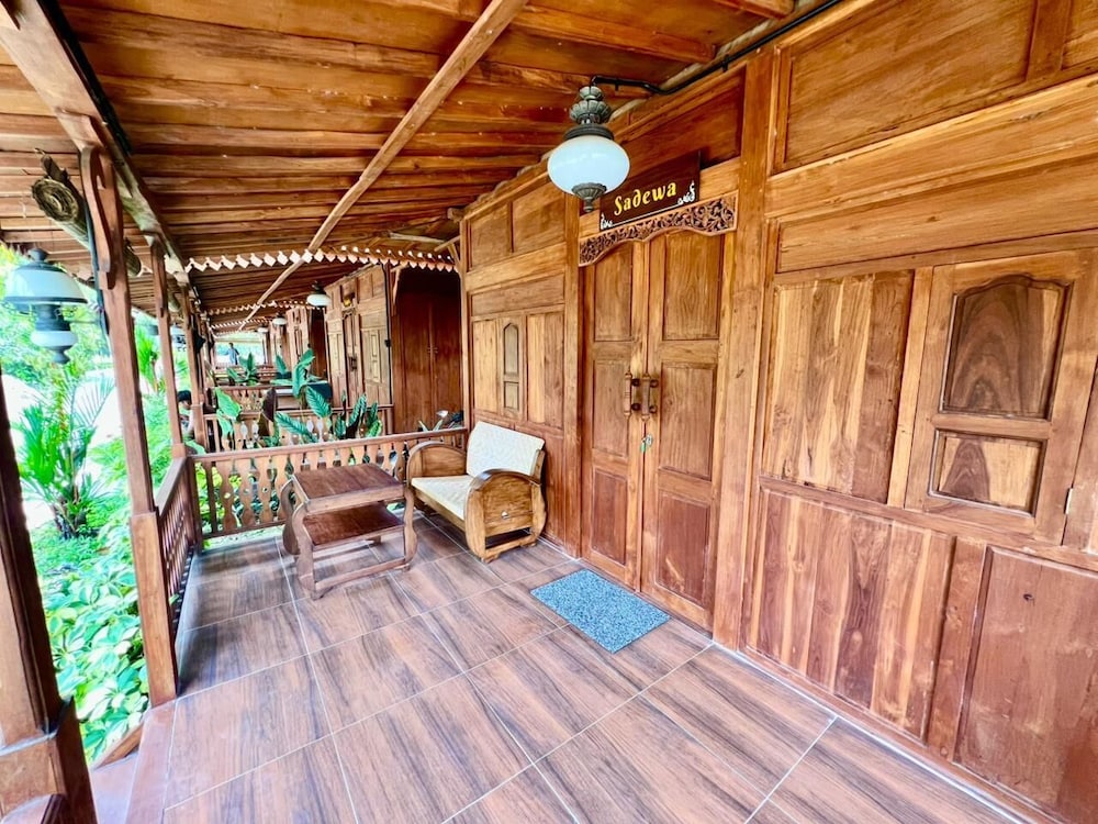 Nglaras Resort Yogyakarta