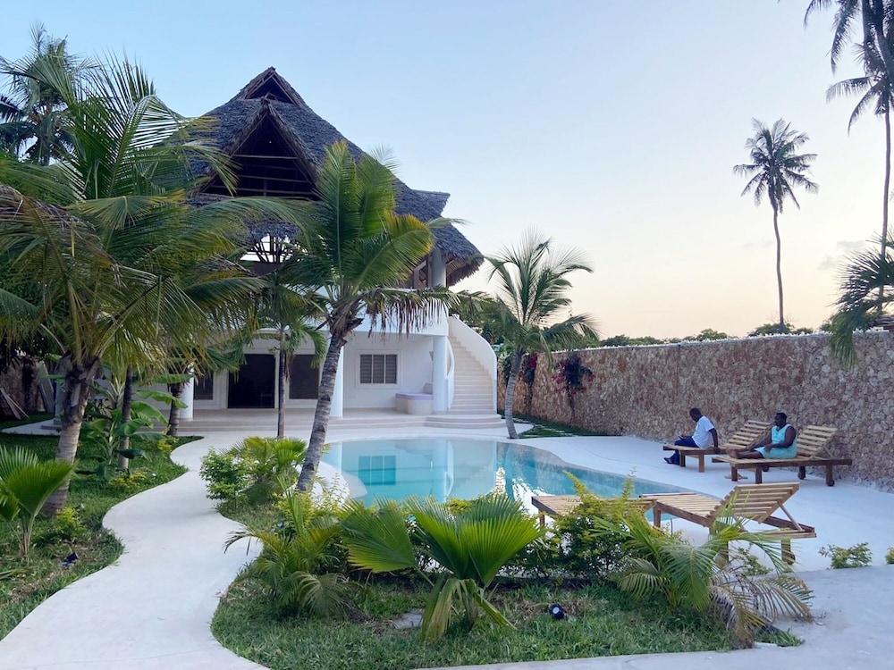 BLUE DIAMOND VILLA WATAMU
