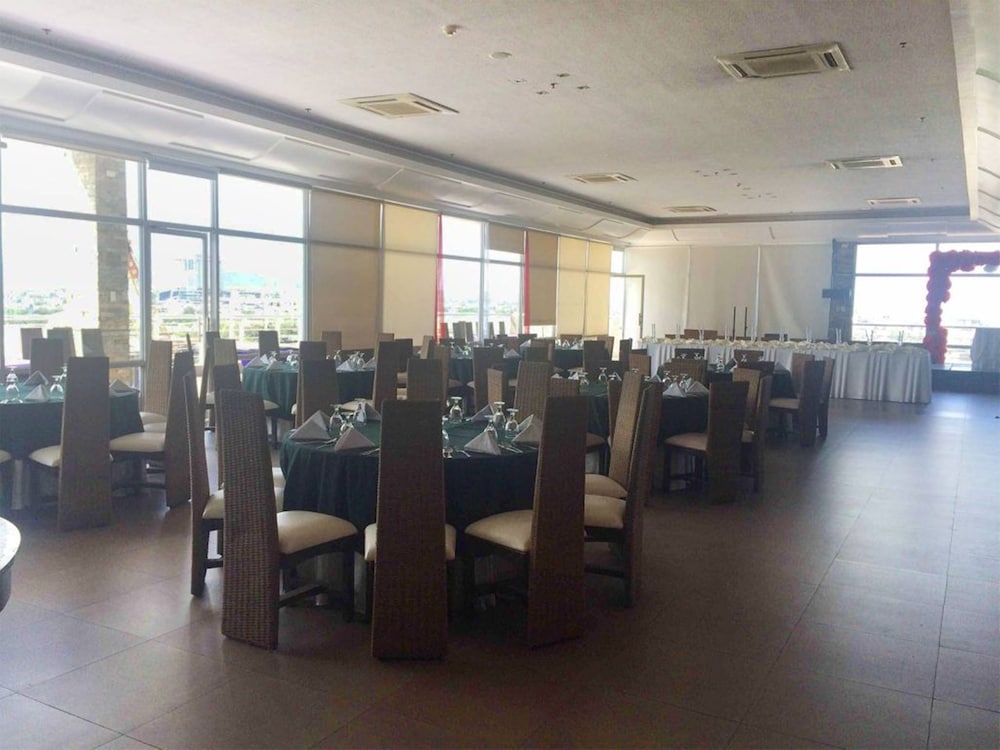 Robinland Residences - Hostel