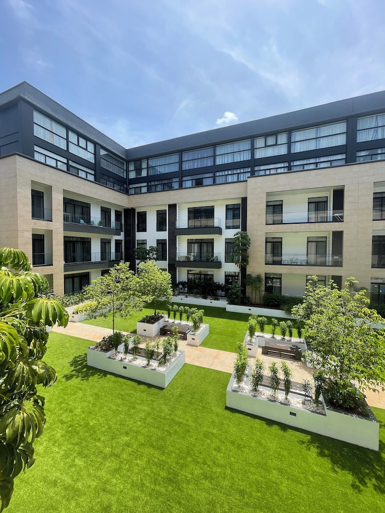 Meraki Homes at Embassy Gardens