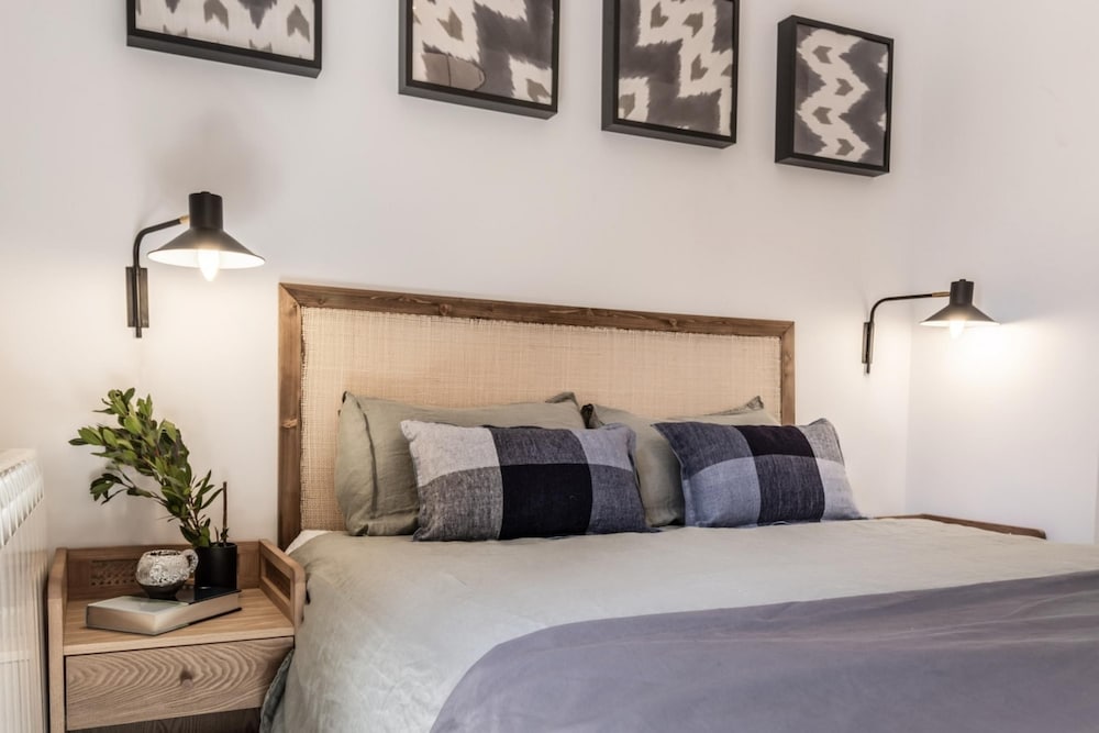 Baquo - 4 Bedrooms in Malasa a