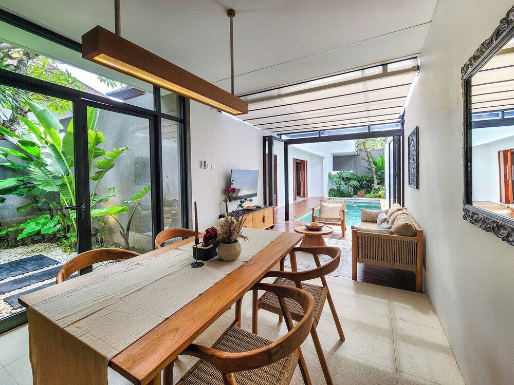 Silk Umalas by Nagisa Bali