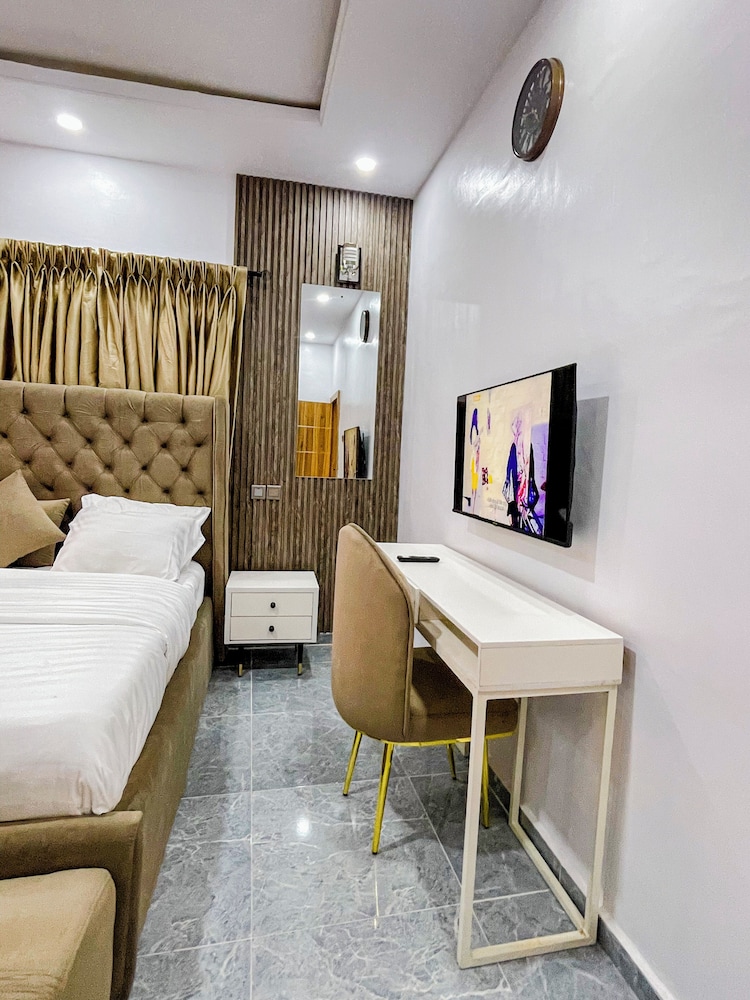 La Veda Manor Luxury Apartment
