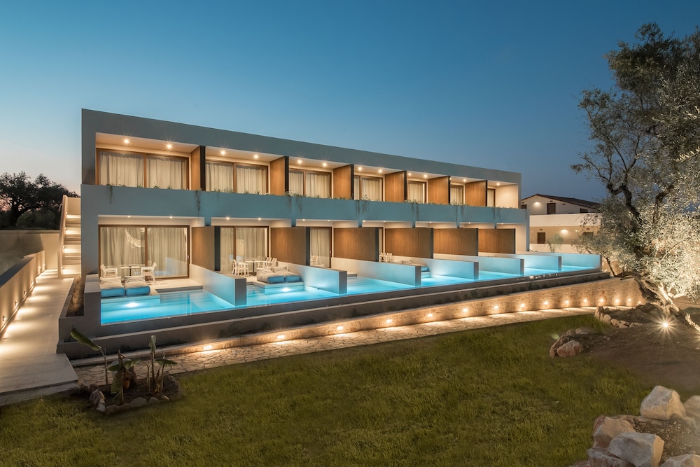 Hotel Lazaros Hotel Resort - Image 1