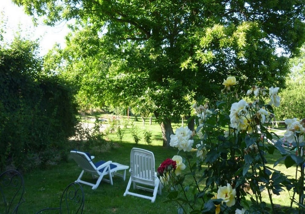 Logis De Chezelles