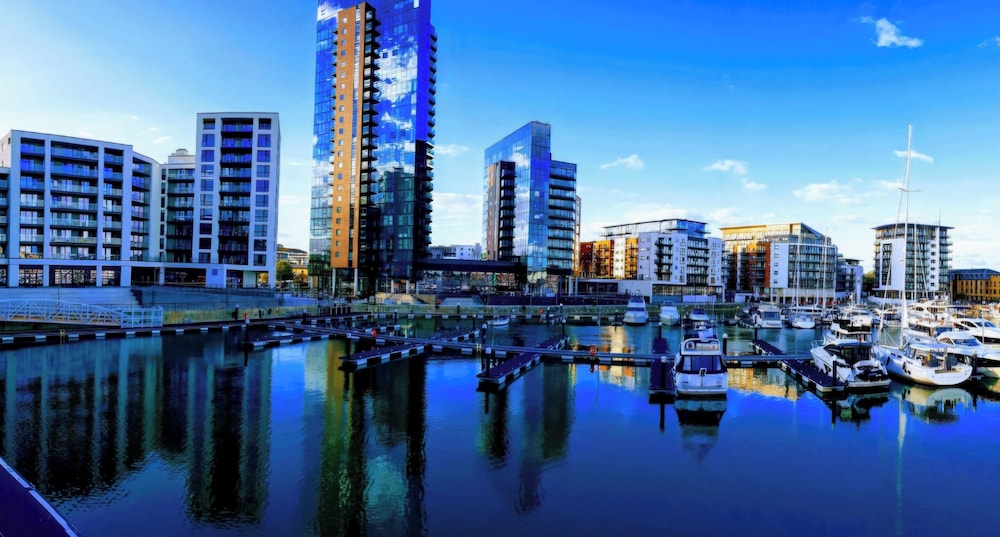 Southampton City View Apartment