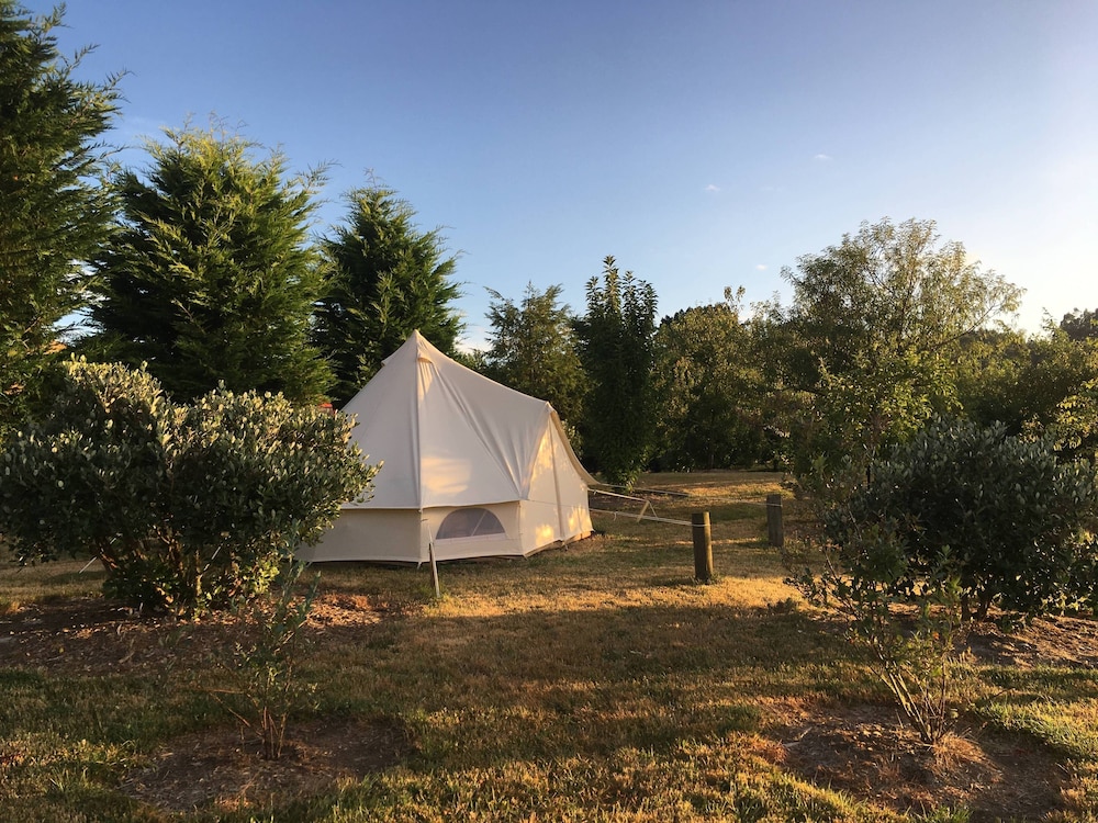 Orchard View FarmStay Retreat view 4