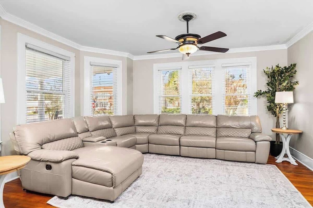 4 Bedroom Historic House, Pool, Downtown Dade City