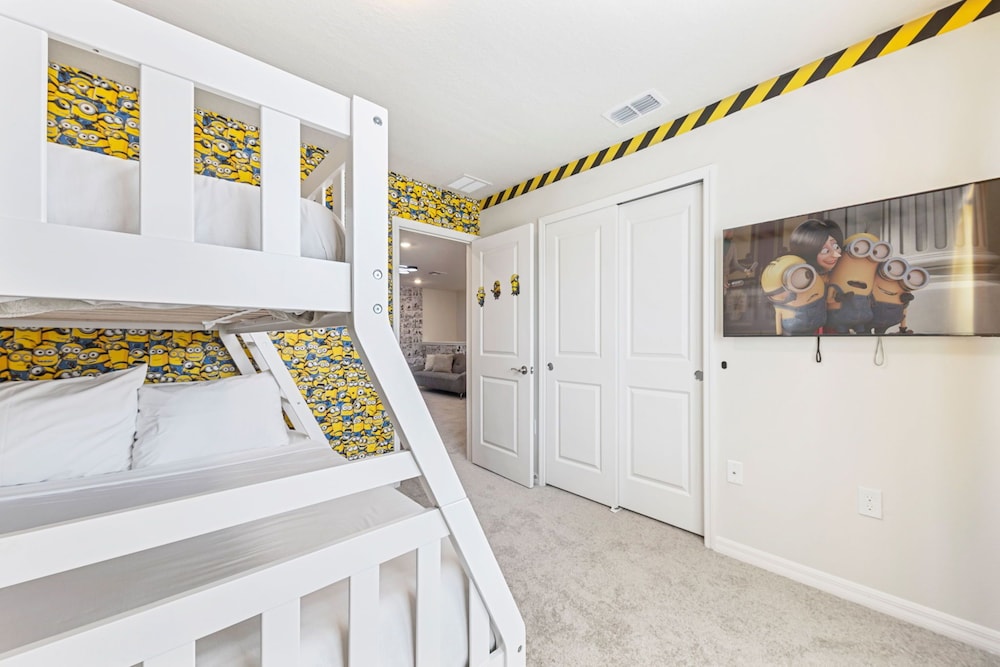 1287 Blue Paradise Way