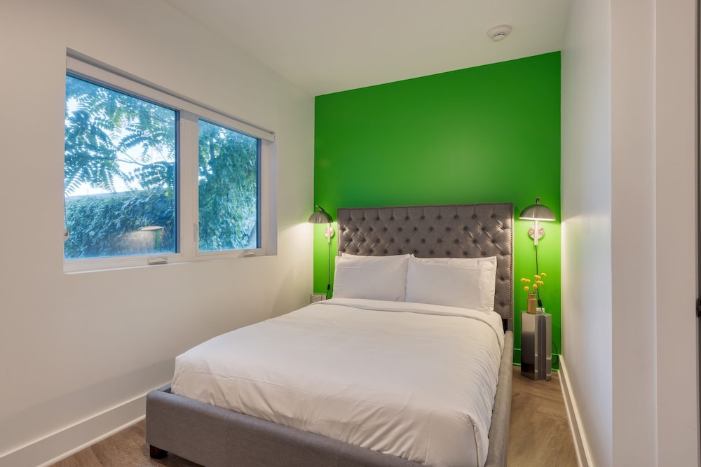 The Carter 505 by Avantstay 4BR Balcony