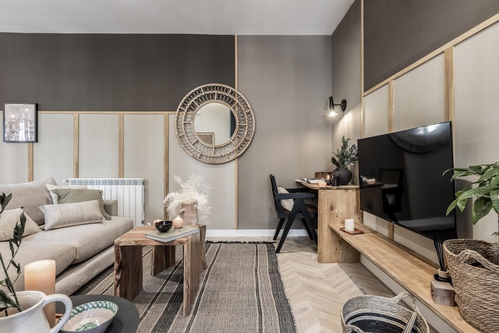 Ojen - 4 Bedrooms in Trafalgar
