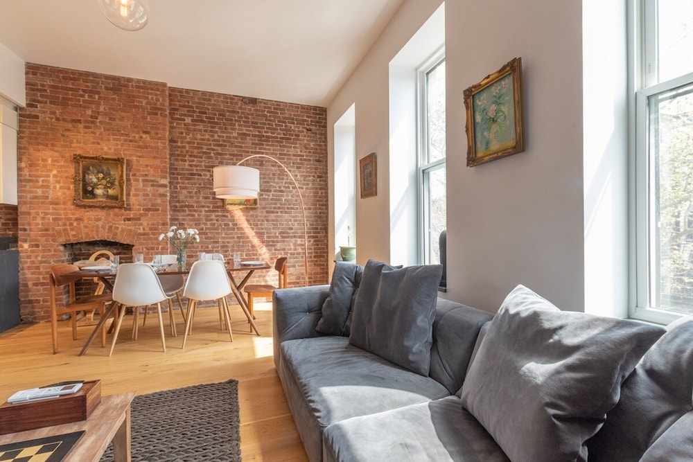 Hawthorn II by Rove Travel 3BR Apartment