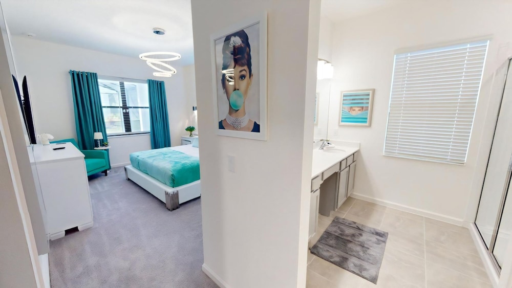 8 Bedroom Themed Rooms Huge Games Room Pool Spa