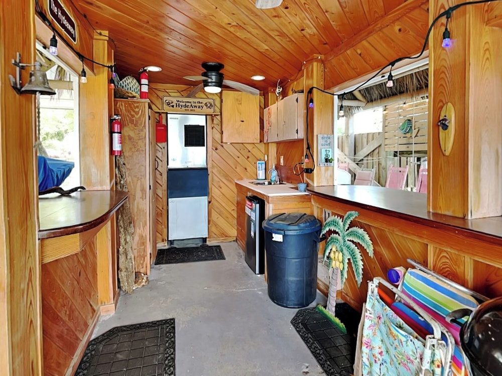 The Hydeaway by Topsail Realty