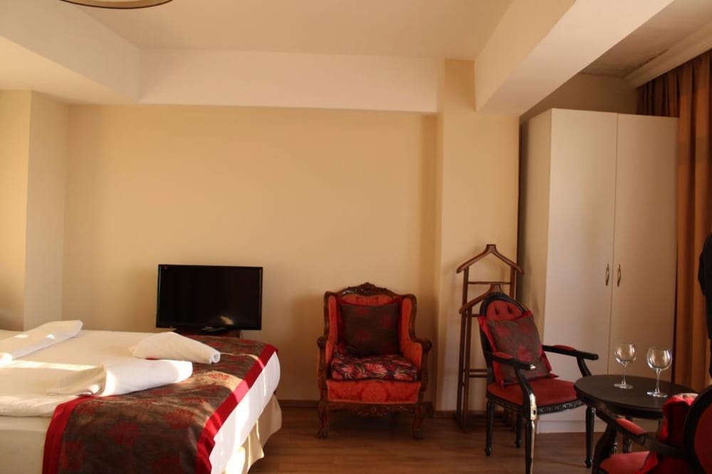 Bude Suit - Image 23