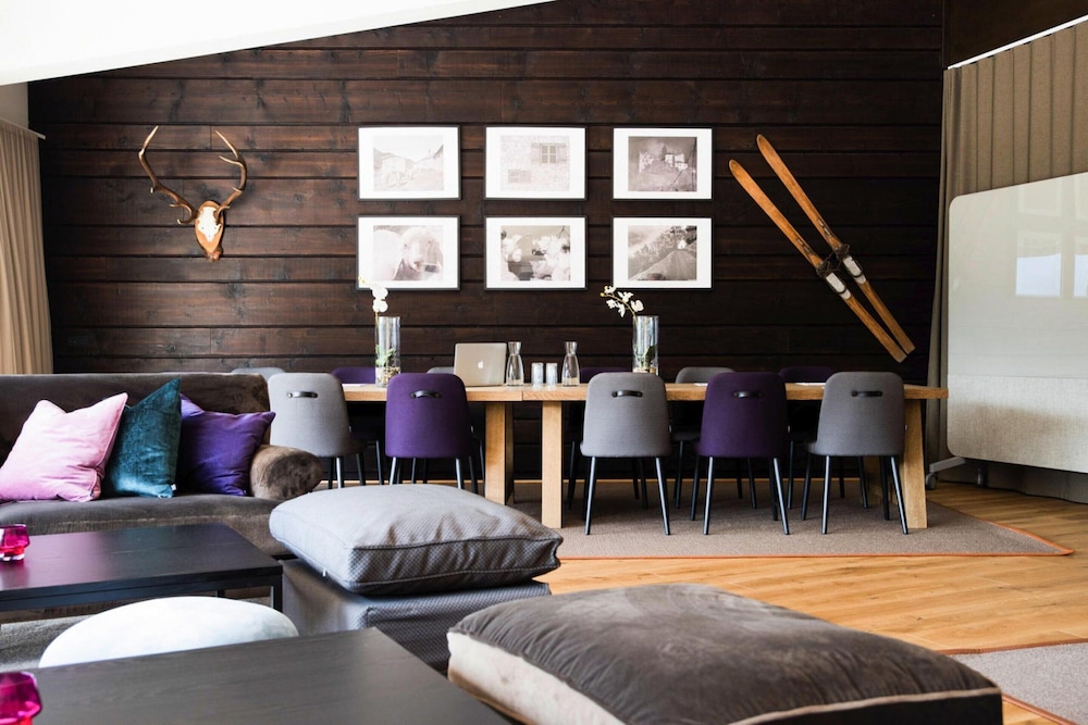 meeting & event spaces